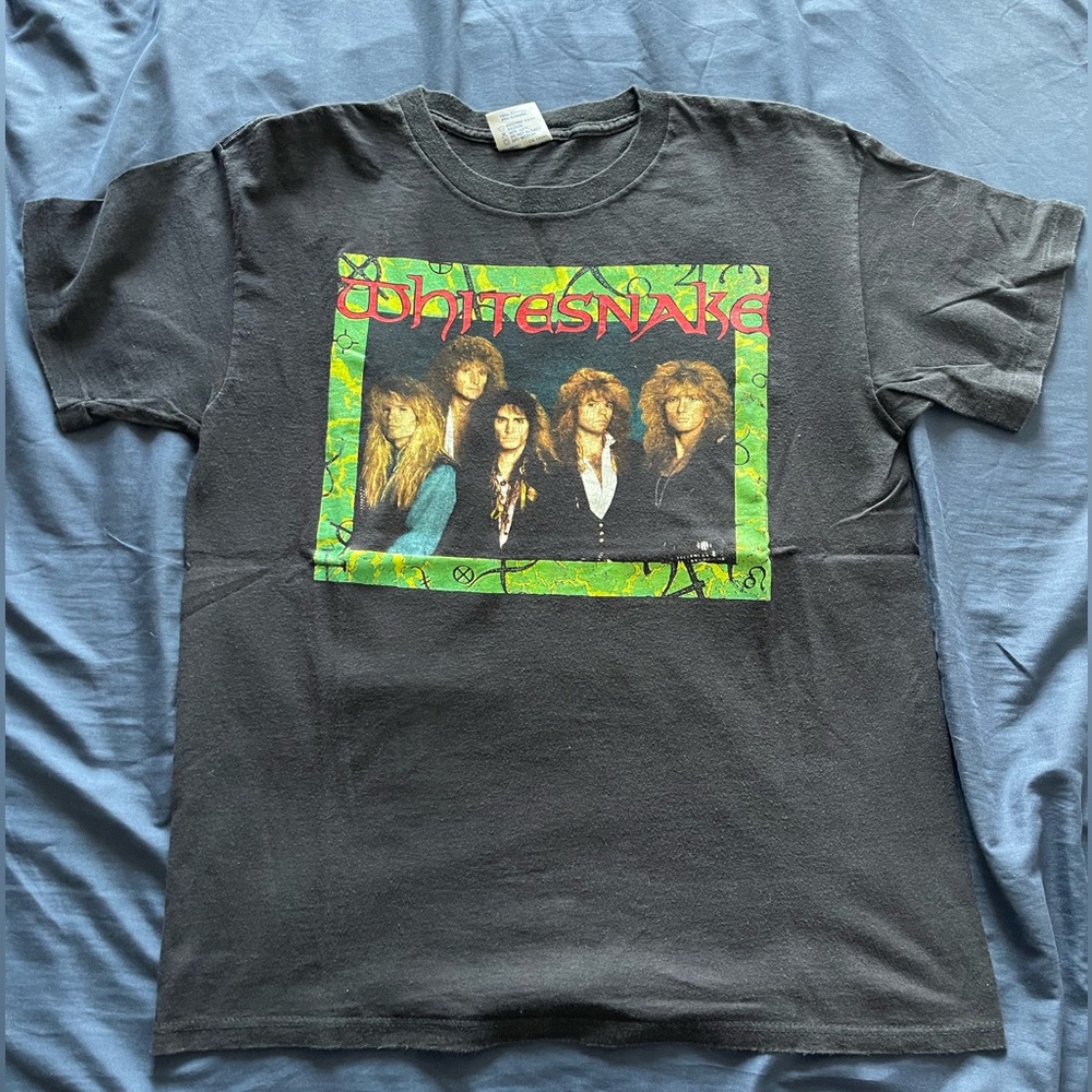 Calling all ROCK fans! Super Cool Vintage Whitesnake T-shirt